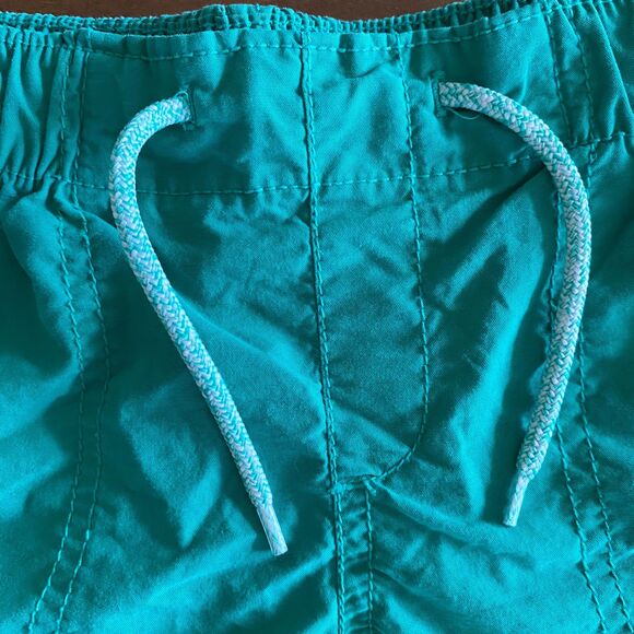 Old Navy Green Rolled Hem Shorts Girls' M (8) - Picture 5 of 8